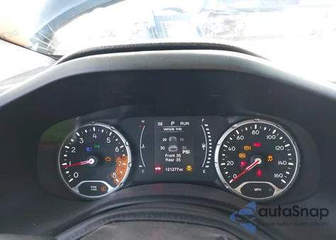 2017 Jeep Renegade Sport Fwd из США, поврежденный, VIN ZACCJAAB9HPF79656